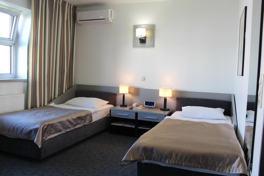 Ibb Hotel Мінськ Екстер'єр фото