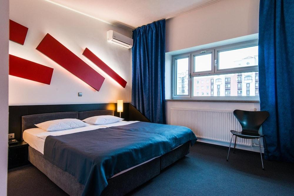 Ibb Hotel Мінськ Екстер'єр фото